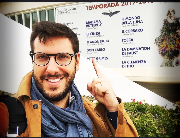 andreacaretenor's tweet photo. I wish you all a lovely weekend! #doncarlo #giuseppeverdi #opera #andreacare #andreacaretenor #operalife #operasinger #tenor @PalauLesArts https://t.co/5hsGLzjFJm