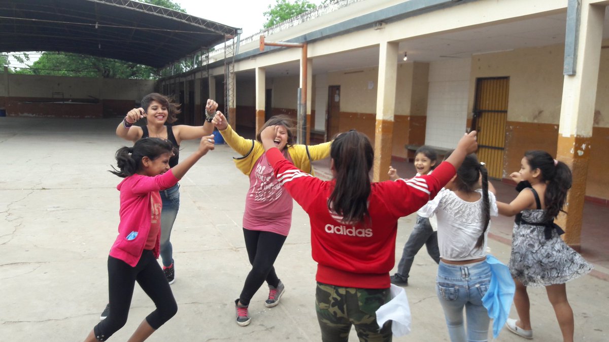 CBanagasta's tweet photo. Ultimo dia de clases CAI N 6 Taller de Danzas folkloricas #PrevencionZikaDengueChikungunya https://t.co/1ZU2tGwoaD