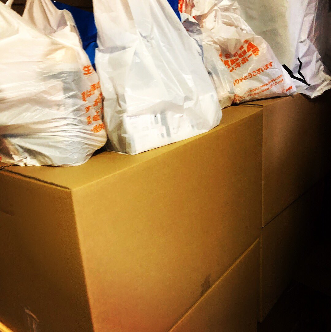 sedoore's tweet photo. このカレンダー
い〜ですね〜
写真2.3は、電脳、店舗仕入れです
なんか付き合いで有料教材出さないかんので、良かったら連絡下さい〜
やる気ないし最初で最後かも笑 https://t.co/UaIhqmO3ek
