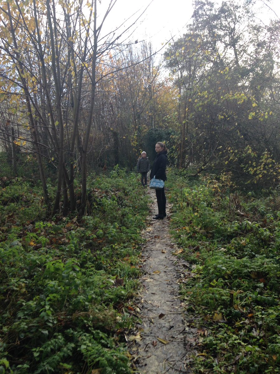 nicnock29's tweet photo. Winter walks with  woof perfect remedy to assignment stress https://t.co/M0jE18wLra