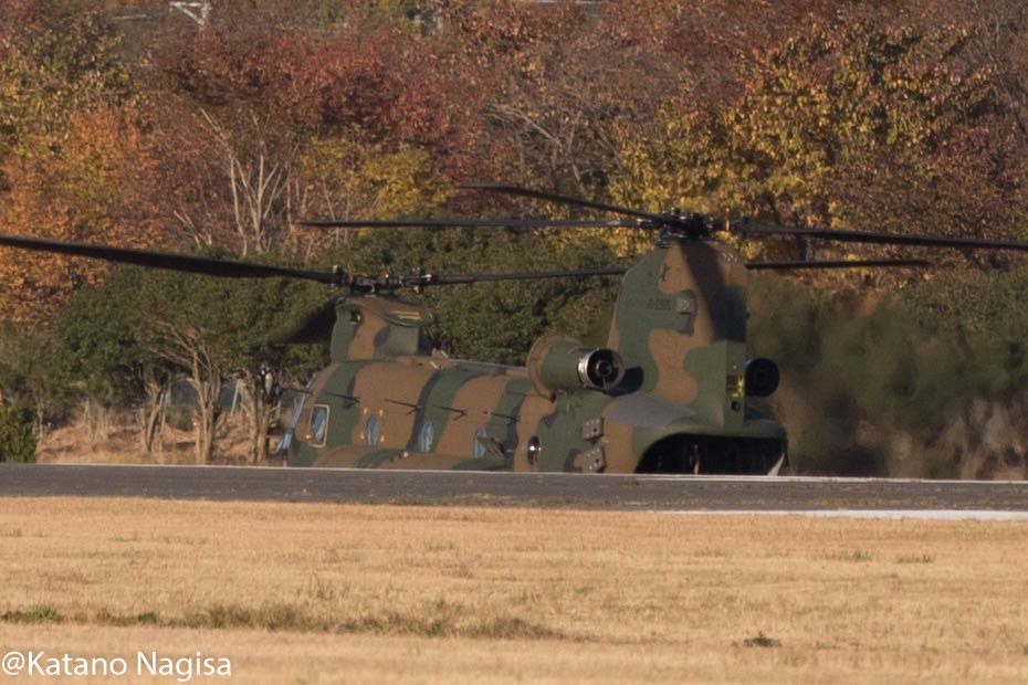 この写真に陸上自衛隊の大型輸送用ヘリコプター チヌーク が写っていますが あなたは見つけられますか Togetter この写真に陸上自衛隊の大型輸送用ヘリコプター チヌーク が写っていますが あなたは見つけられますか Togetter
