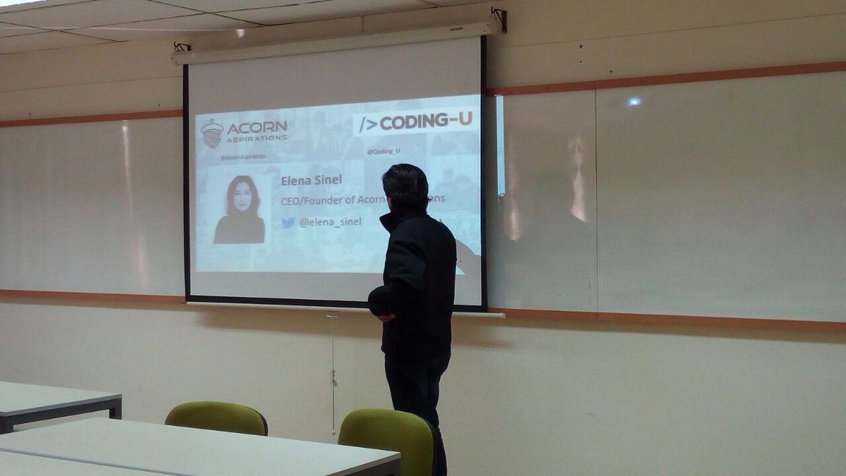 CodingU1's tweet photo. Comenzando Hackathon en la USM!
#AcornHackVR #GEW2017 #CHILE #HackCodingU https://t.co/ht748YHvBG