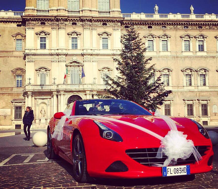 #NoleggiaUnaFerrari per il tuo matrimonio e lasciati emozionare da un viaggio da favola. _ Let you be enchanted by the amazing charm of a Ferrari on your special day. #RentaFerrari for your wedding and live a daydream. #weddingday  #pitlanewedding #noleggioferrarimatrimonio