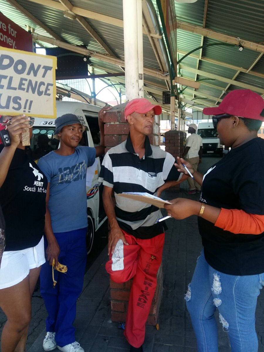 CouncilMeritKBY's tweet photo. Today the World Merit Council team of Kimberley took to the streets to pledge against women and children abuse. The support from the community was overwhelming 🙌 #stopviolenceagainstwomen #StopGenderBasedViolence #16DaysOfActivismAgainstWomenAndChildAbuse https://t.co/WFGpg3eE4j