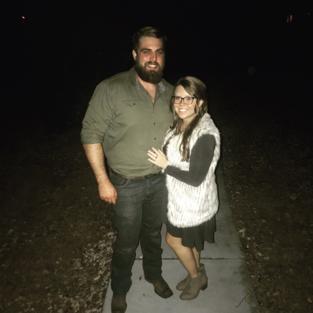 taylor_young01's tweet photo. #NewProfilePic https://t.co/gqBdMzZLAM