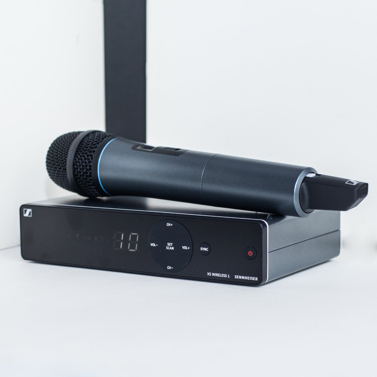 Sennheiser's tweet photo. XL sound performance, XS price: #XSWireless
https://t.co/f1dj0DcB9m https://t.co/QKWHdiH93S