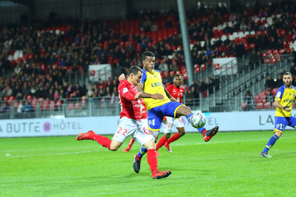 FCSM_live's tweet photo. 😬 This friday, The FCSM lost a curious match against Stade Brestois. (1-0) #SB29FCSM #GoFCSM
► https://t.co/lf65SbxrDZ https://t.co/1iUHkNsQnF