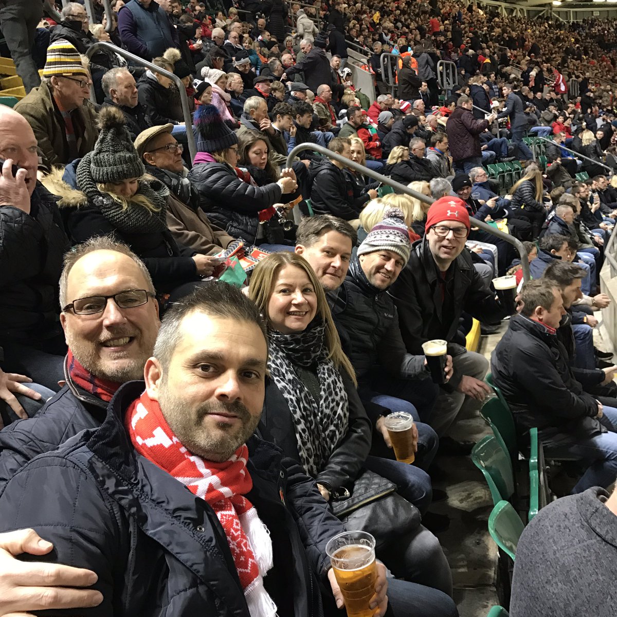 GemmaKDavies's tweet photo. Come on Wales 🏉🏉xx https://t.co/9KdBoxLf62