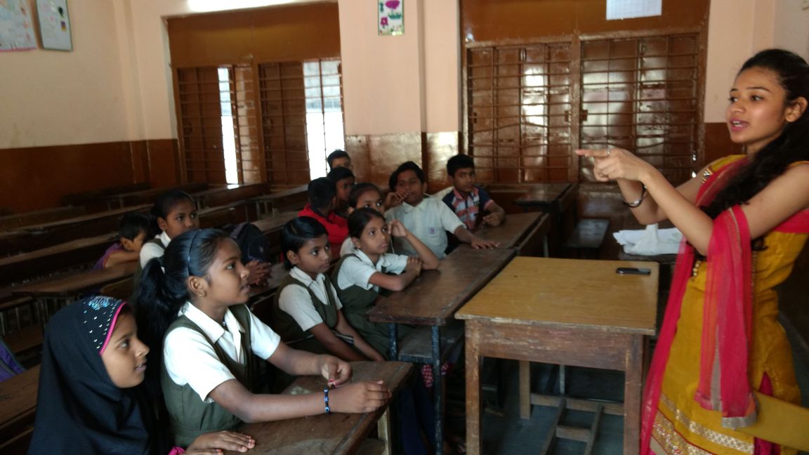 BhagyaNirphara3's tweet photo. #Shiksha_Session
#25_November_2017
#School_Thane
#Go_Shiksha_Team
#Zone_2
#Rotaract_50
#Ekatra_3142 https://t.co/WyL2Y17fis