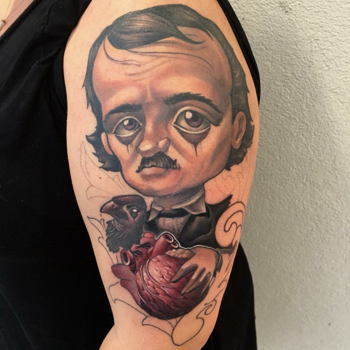 Allisintattoos's tweet photo. In progress Edgar Allan Poe I worked on the other day! Iโm having so much fun on this tattoo, canโt wait to finish it up! Thanks as always Mandi! #EdgarAllanPoe #MDpride #PinzAndNeedlez #InkMaster #dabtattoocream #heliostattoo https://t.co/kYDEkrIF7s
