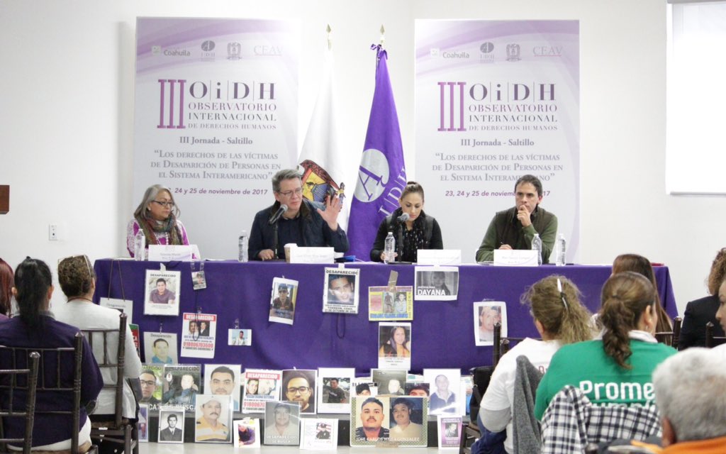 ceavcoahuila's tweet photo. Yolanda Morán, Luis Efrén Ríos, Gabriela Noguez y Alan García Campos en el Foro de Consulta "Modelo de Diálogo y Trabajo entre Gobierno, Víctimas y Sociedad". #FUUNDEC #AIDH #CEAV #ONU #IIIOiDH https://t.co/JmwjagfpAZ