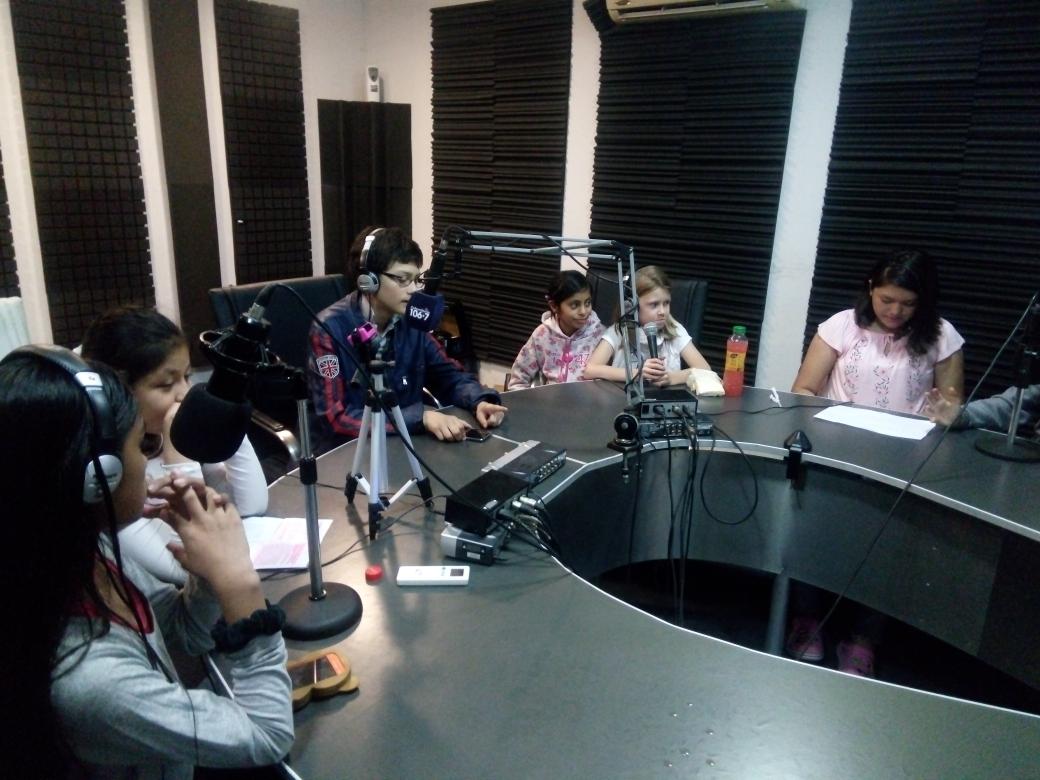 neivirginia's tweet photo. #TuVozMiVozNuestrasVoces, mucha emoción en el último programa, Emiliano, Luz, LuzR., Delfi, Lauti, Josefina, Martina, Agus. Oriana,Gracias!!! https://t.co/irmTP724HN