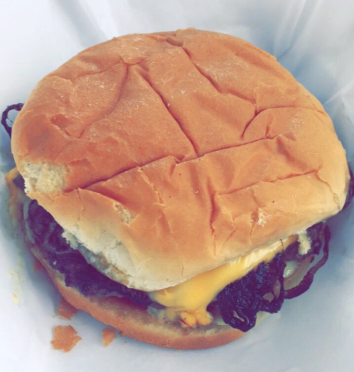 Dylanci_'s tweet photo. Grilled onion burger with our new Peruvian Hot Sauce! Unbelievable flavor!! #burgers #chubbysgrill https://t.co/az2nv784TH