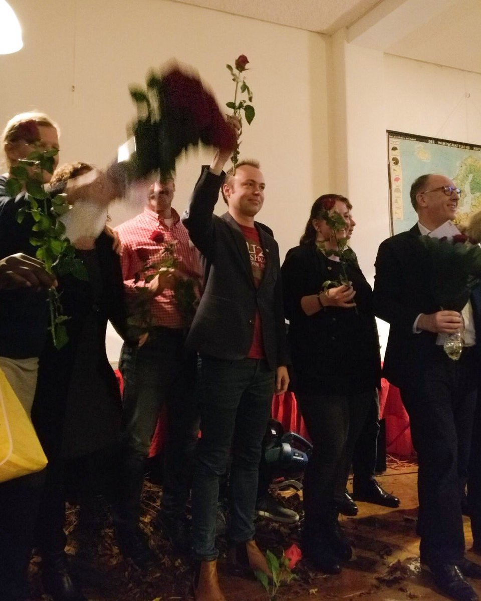 rsdegeest's tweet photo. Trots op mijn tweede plek op de kandidatenlijst voor @pvdadeventer. Vandaag lijst en programma vastgesteld met de #Deventer leden vd #PvdA https://t.co/yROgqxcyan