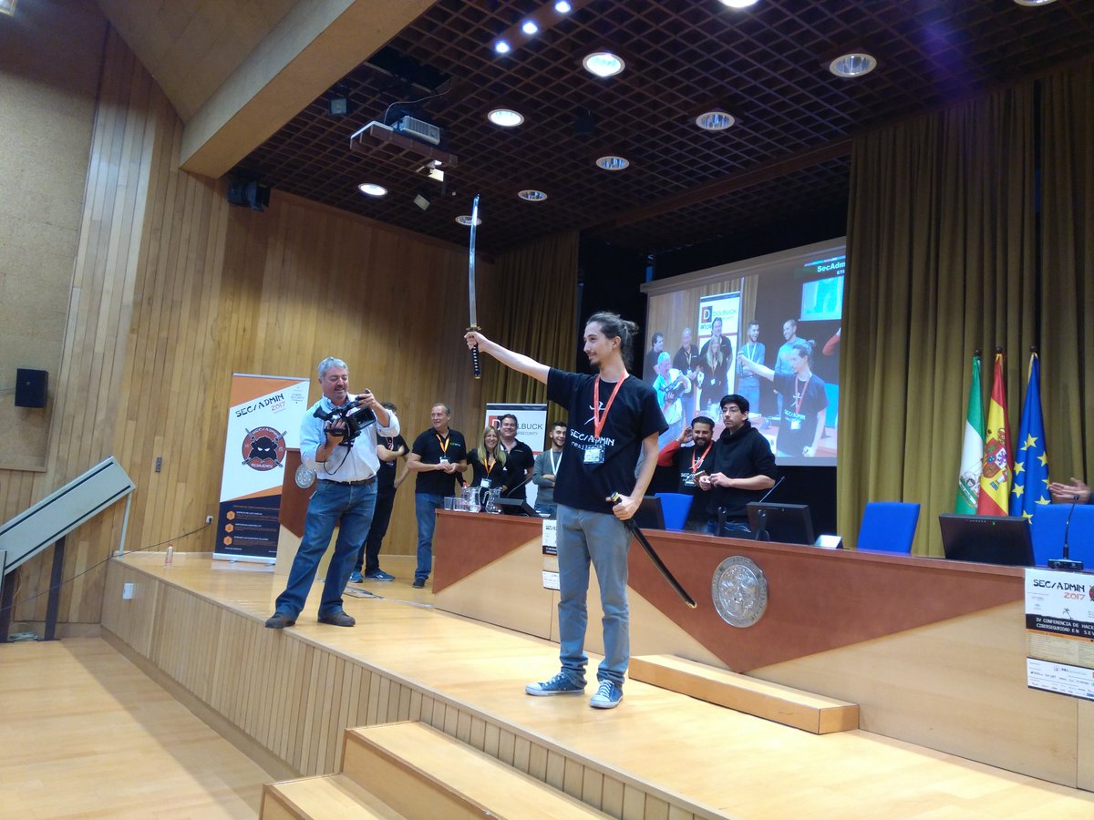 secadm1n's tweet photo. Tenemos ganador del desafío CTF #secadmin2017  ¡RESPETO! https://t.co/A3ccCuN3KP