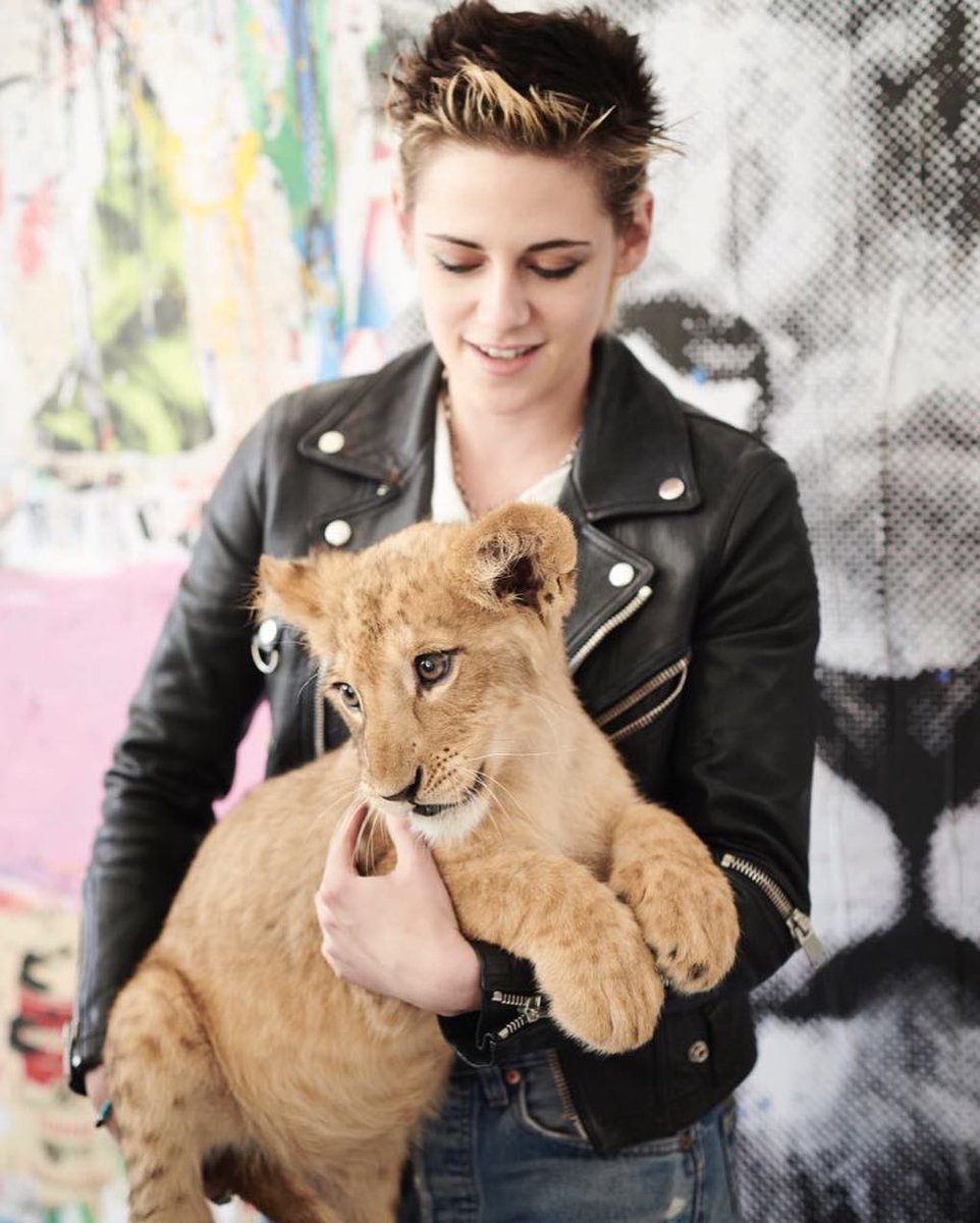 AdoringKS's tweet photo. Kristen and JD. Kristen Stewart came to visit us last Monday and let me tell you that she’s one super Lovely Human Being. She spent with us around 5 hours and went to both of our ranches. https://t.co/CuNHLPE4f9 https://t.co/dG9lfrvjz9 https://t.co/PDaG0zin1g