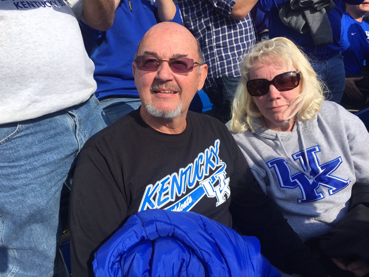 SteveJones_SH's tweet photo. My wife, who works at UofL & was wearing Cards gear, fell walking upstairs at Kroger Field. UK fan Col. Chaplain Richard Hargett helped her up, went and bought her new popcorn, drink she spilled. Kindness transcends a rivalry. Happy Tgiving to you and thank you, sir https://t.co/SSt9sAzUv0