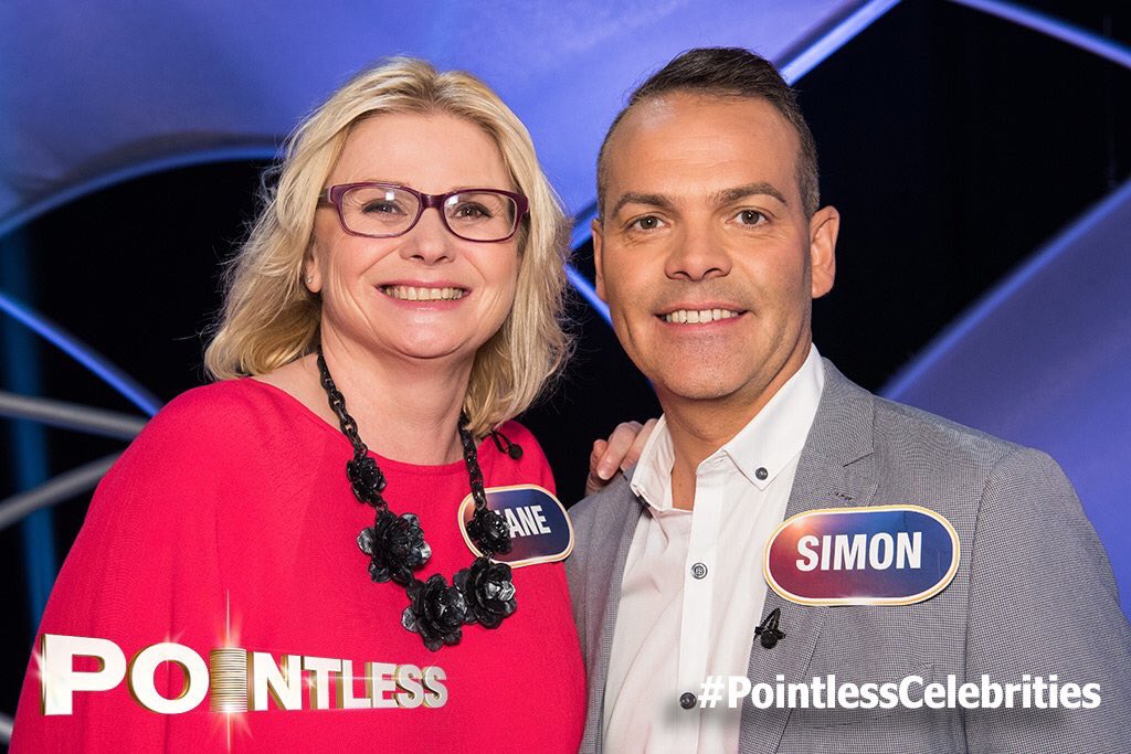 SimonJWoodUK's tweet photo. Still a great day with @janecdevonshire @XanderArmstrong @richardosman Thanks for the invite #PointlessCelebrities https://t.co/UvljSaPPl4