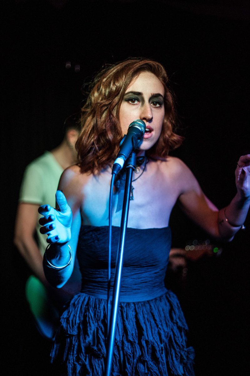 darlatheblonde's tweet photo. Playing @SpiceOfLifeSoho tonight. On 9pm. FREE https://t.co/I5vpdOZAGY