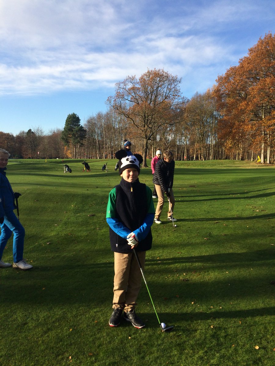 Ajwoodhallspagc's tweet photo. Growing the game. Junior Golf coaching today @woodhallspagolf @GolfFoundation @pgalincolnshire @pgalincolnshire https://t.co/0IRxngLlfG