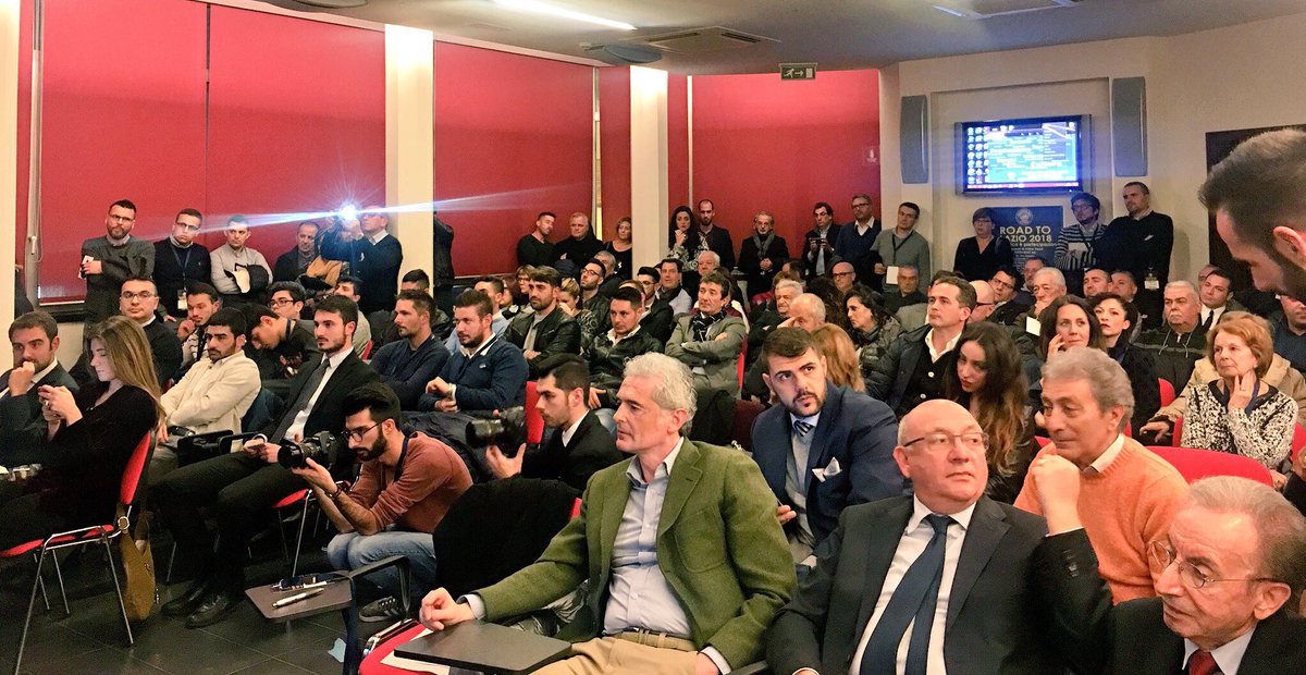 fi_giovani's tweet photo. Ora a #Latina X la #IIITappa di #RoadToLazio2018 interviene la nostra #CoordinatriceNazionale @AngieCalabria ! #PoliticaEPartecipazione @forza_italia @Antonio_Tajani @GruppoFICamera @Fi_Pdl_Senato https://t.co/Cwis7pbHaL