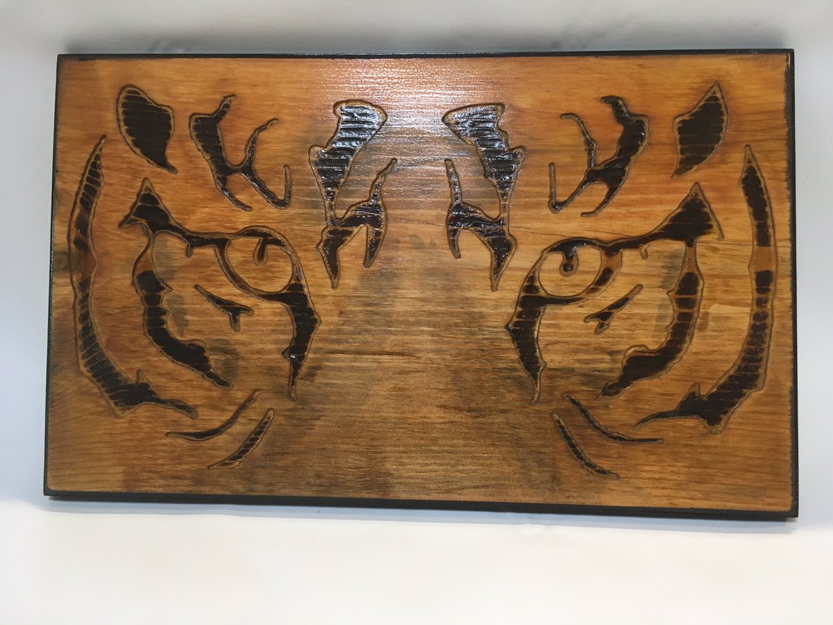 WildwoodsLtd's tweet photo. #woodwork #woodworking New trio of router carvings! https://t.co/RbN18Ophm5