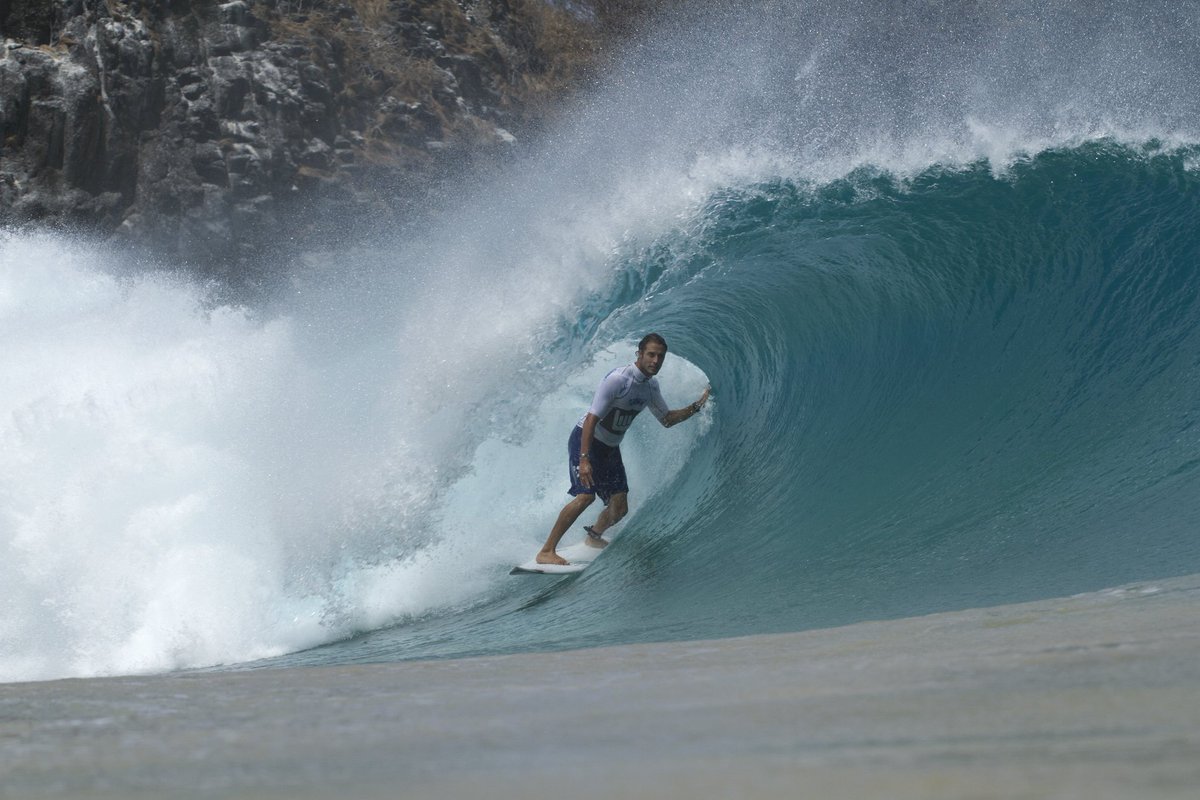 World Surf League tweet media