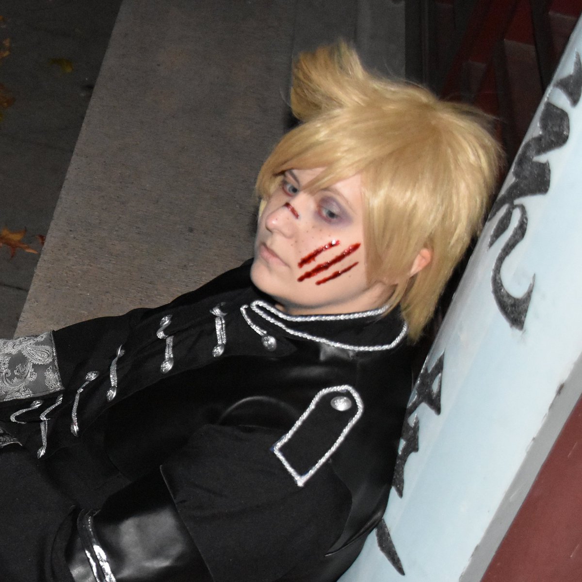 metamorphinen's tweet photo. Why did you leave...why did this happening..?!
Ever at your side...
...miss you at my side, Bro.
#ffxv #prompto #kingsglaive #promptocosplay #cosplay #ffxvcosplay #crownsguard #endingofffx https://t.co/nRkZt0CF5S