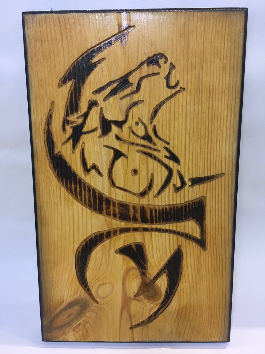 WildwoodsLtd's tweet photo. #woodwork #woodworking Another wolf howling at the moon. Router carved in pine. https://t.co/9FaCKXVzaA