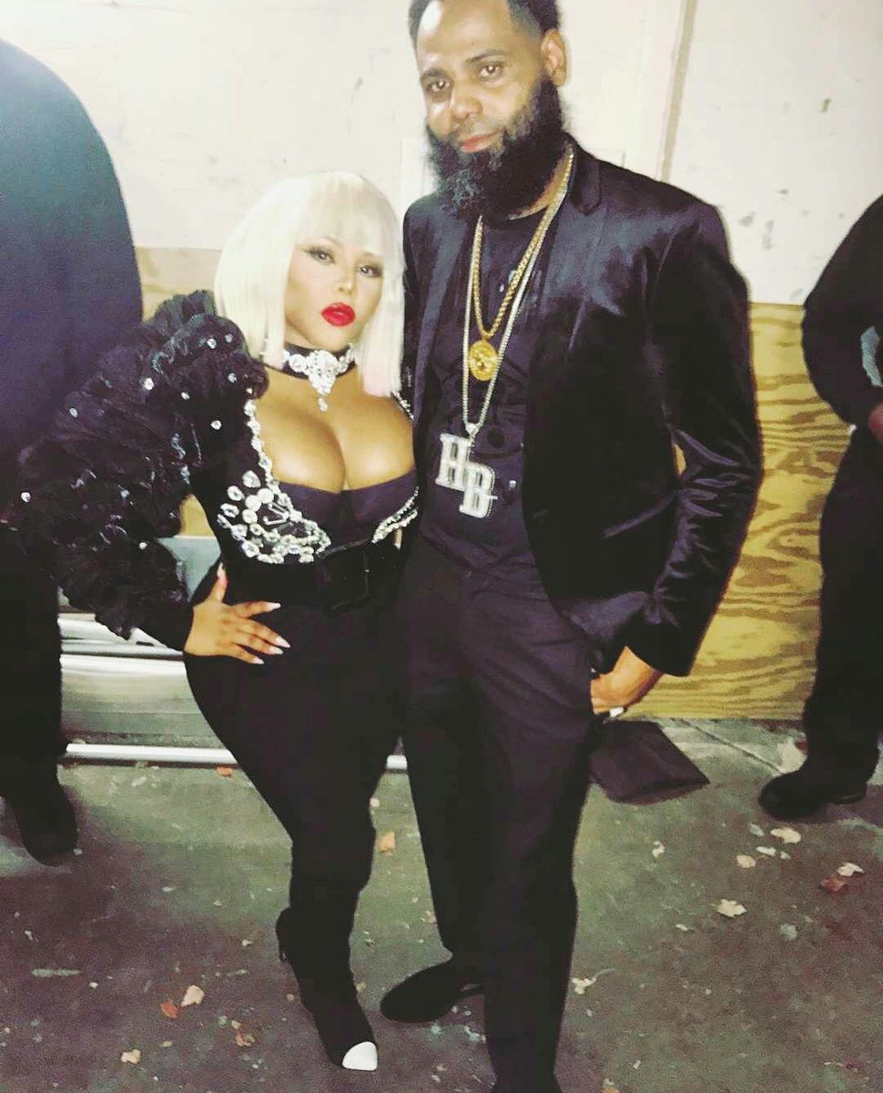 KrisOnTheGramPR's tweet photo. "Mobb's wife for Life--Diamond heist with Trife, Contracts on your Life" 👑🐝 @LilKim x @HEMOBROWN 🎬 https://t.co/FPXF7vWJjU