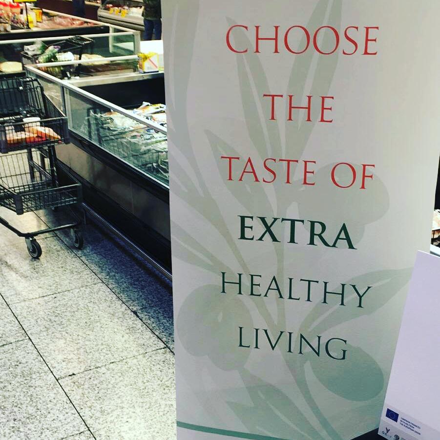 extra_camilla's tweet photo. #extrahealthyliving #instorepromotioninchicago #readytostart @freshfarmsinternational #enjoyitsfromeurope https://t.co/jF8C13l7Di