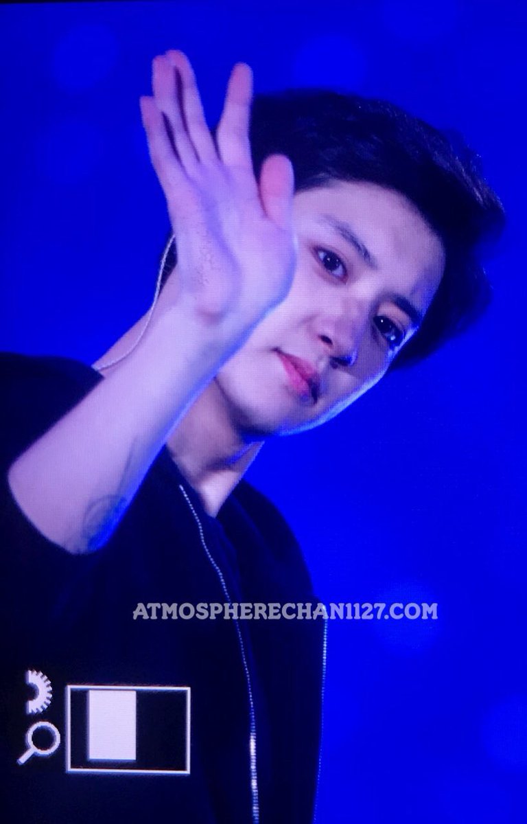 HHeloved's tweet image. Too bright