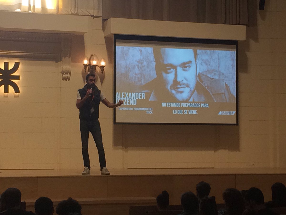 bastianhell's tweet photo. La inteligencia artificial es un hecho y va perfeccionandose día a día. Hay que subirnos a ese tren con responsabilidad #disruptba @aditzend https://t.co/5yPIkRYrQI