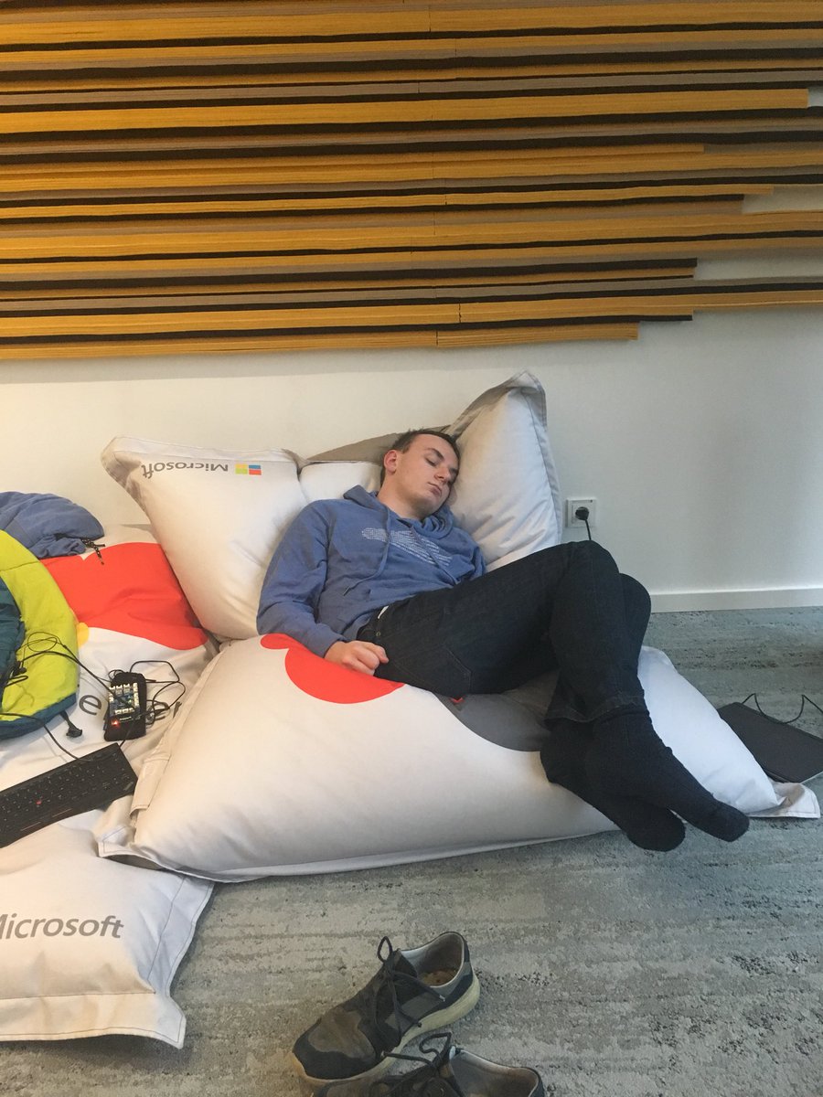 Razooor87's tweet image. #d365hack #bizapphack #taurinSchlumpf ist erschöpft !