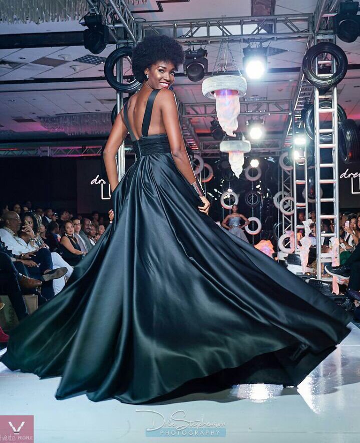 Davina_Bennett_'s tweet photo. Please RETWEET!

#MissUniverse #JAMAICA https://t.co/TE5xnWWlyc