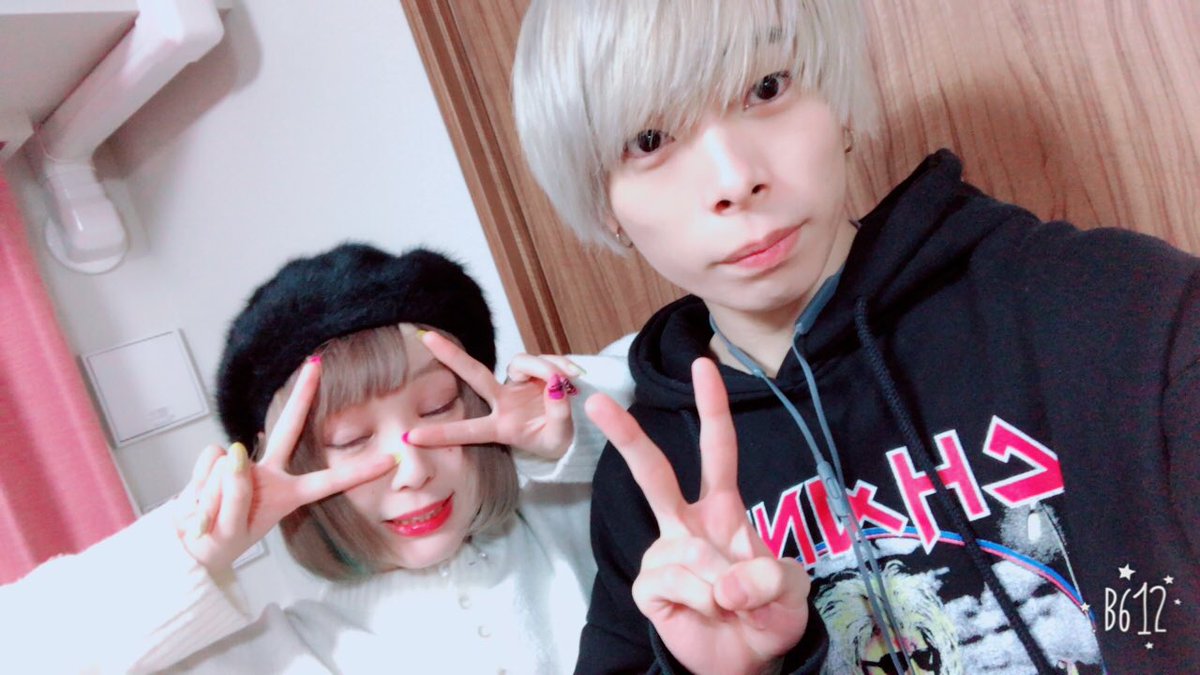 MKUN__'s tweet photo. えむれなチャンネル50万人突破しました！😊
本当にたくさんのYouTuberさんや、視聴者の皆さんから応援されて嬉しいです😢
これからも僕たちをよろしくお願いします🙇🙇‍♀️ https://t.co/FKOYOcDKXC