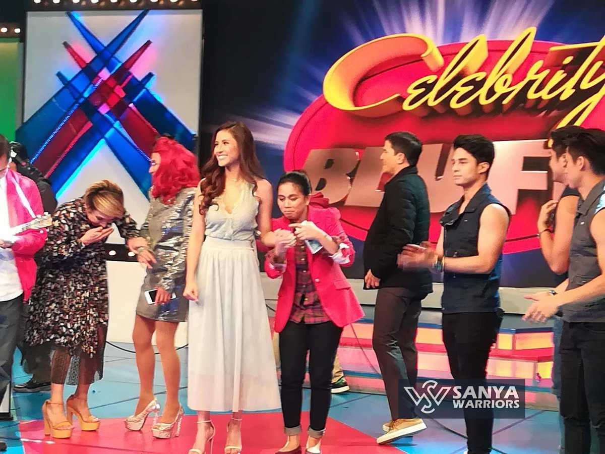 BeeAnne0901's tweet photo. Kayo na ang magka holding hands Sanya at Irene hahahaha @sanya_lopez congrats sa inyo. Irene and @SanyaWarriors, mahal namin kayo! - Team BAM (BeAnne, Abbey and Macy) #CBFactNaFact https://t.co/giB0ldw9p1