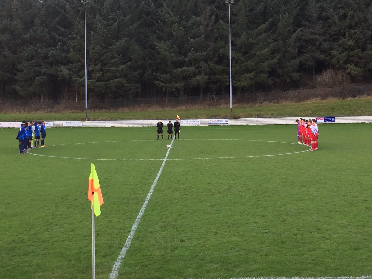 knox_david's tweet photo. A minute’s silence observed for Frank Campbell at @HawickRA v @officialEKFC https://t.co/MW3Yyt8BXo