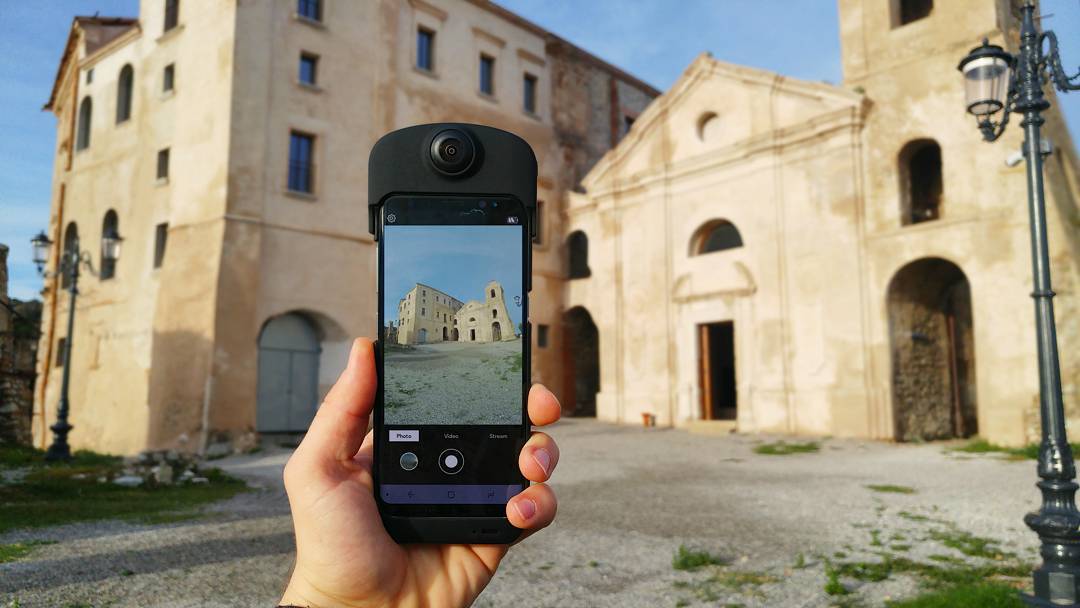 ION360's tweet photo. You haven't been getting the whole picture. Now you can: https://t.co/kFV1PeF8Gy #ION360U #ION360 (PC: IG user yt_alchimista) https://t.co/YBJLoDDY7C