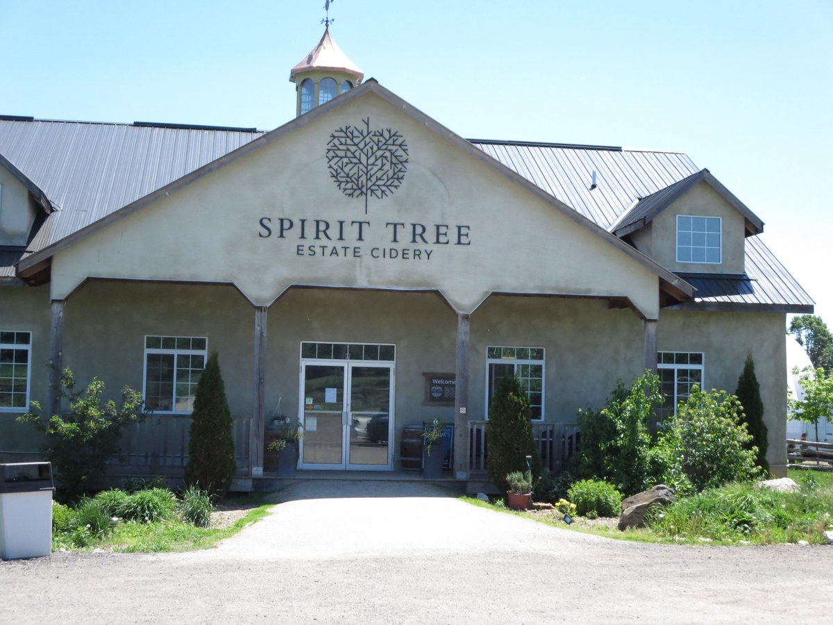 TownOfCaledon's tweet photo. Open House at Spirit Tree 11am Today!  Free hot apple cider while you shop! https://t.co/ZiN4V6EiJe #Realsons #visitcaledon https://t.co/NvemTMxpIS