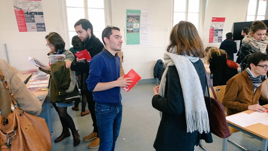 Déjà remis de notre soirée des 10 ans 🎈 In Situ est présent aux Journées Portes Ouvertes des Masters à Sciences Po pour représenter la communauté urbaine ! 💪 #ScPoJPO #dreamteam #urban @ScPoEUrbaine <a href="/sciencespo/">Sciences Po</a>