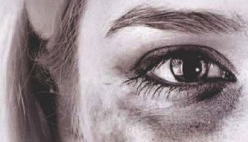 DeborahBergamin's tweet photo. Il #25novembre è una giornata simbolica che però ci ricorda quanto concretamente ogni forma di abuso sulle donne è, e deve essere, in cima agli impegni di tutti noi. #NotOnMyBody - Per le #donne, contro la #violenza https://t.co/b1939VM7ui https://t.co/xjvTdLZ2mD