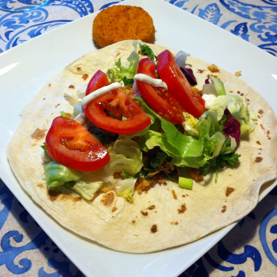 Ed_henrio's tweet photo. Snack o'clock #vegan do #homemade #lidl #likemeat #schintzel https://t.co/Mren2HQLOY