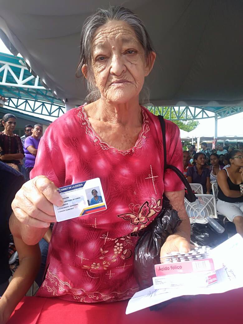 LuisLopezPSUV's tweet photo. Inicia la entrega de medicamentos a 2.476 personas en el CDI Tomás Ilderton con el 0800SALUDYA, en Valencia, Carabobo #PorSiempreFidel https://t.co/9aDldywzb1