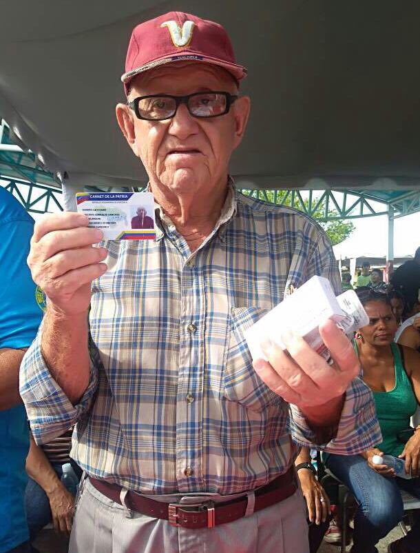 LuisLopezPSUV's tweet photo. Inicia la entrega de medicamentos a 2.476 personas en el CDI Tomás Ilderton con el 0800SALUDYA, en Valencia, Carabobo #PorSiempreFidel https://t.co/9aDldywzb1