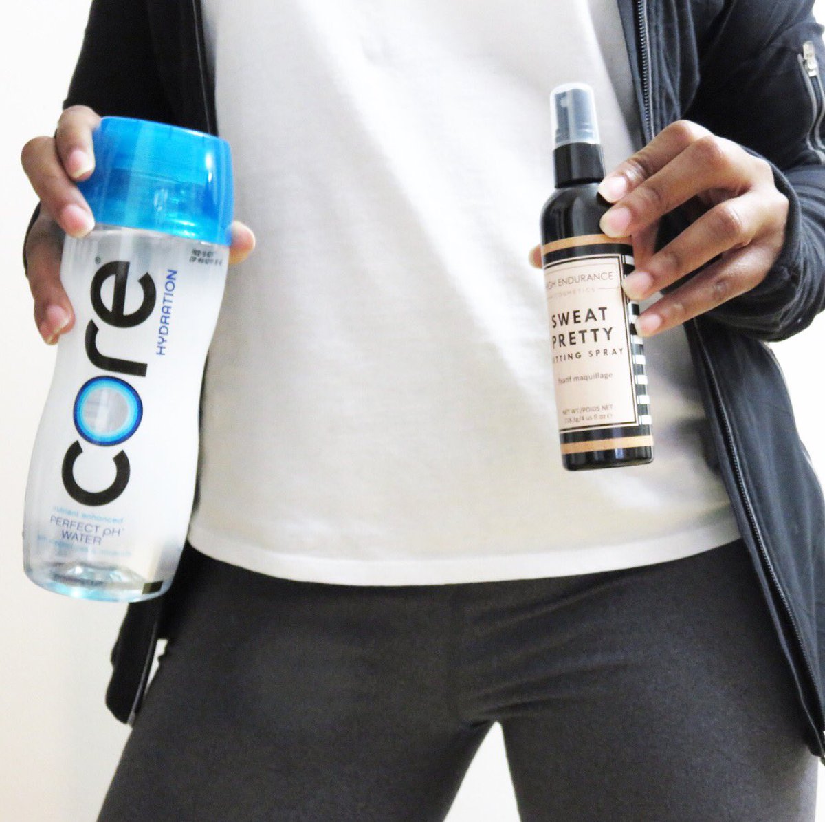 myfavesjournal's tweet photo. Thanks @BABAandTeam 💄💦Sipping pretty with @COREdrinks &amp; all set with @HighEnduranceCo 'Sweating Pretty' makeup setting, my go-to when I want my #makeup to last through my workout. 🐰 #athleisure #athleisurebeauty #bblogger #vegan #beauty #crueltyfreebeauty #beauty #bblogers https://t.co/wmB7rF4NAX