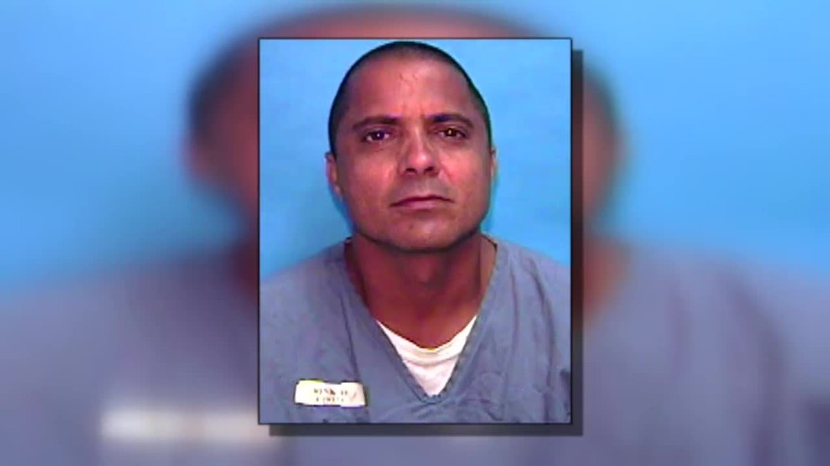 A father grieves his 46-year-old son's death after car ends up in #DeerfieldBeach pond bit.ly/2jnxRmb?utm_so… https://t.co/dWpzkKJbXZ