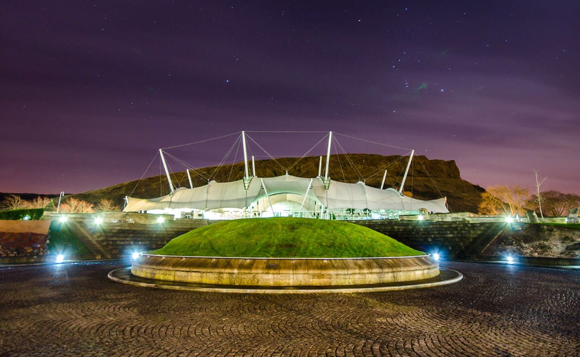 MolecularGp's tweet photo. We're in Edinburgh this weekend for the World Extreme Medicine Conference #WEM17. Dynamic Earth is an amazing venue. If you're here, come and say hello https://t.co/YPhl9nVQeQ