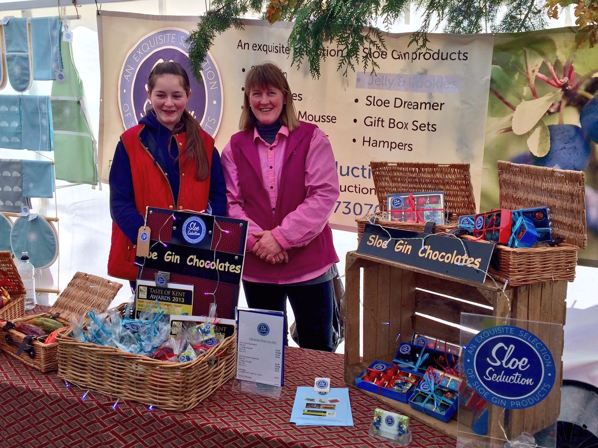 TWdwntwn's tweet photo. At @KingJohnNursery between #Ticehurst and #Etchingham today to visit the lovely #ChristmasFair today. So many great stalls with plenty of crafts and drinks. #ChristmasPudding #GinChocolates #Candles #Crafts https://t.co/rFmRur2K1i