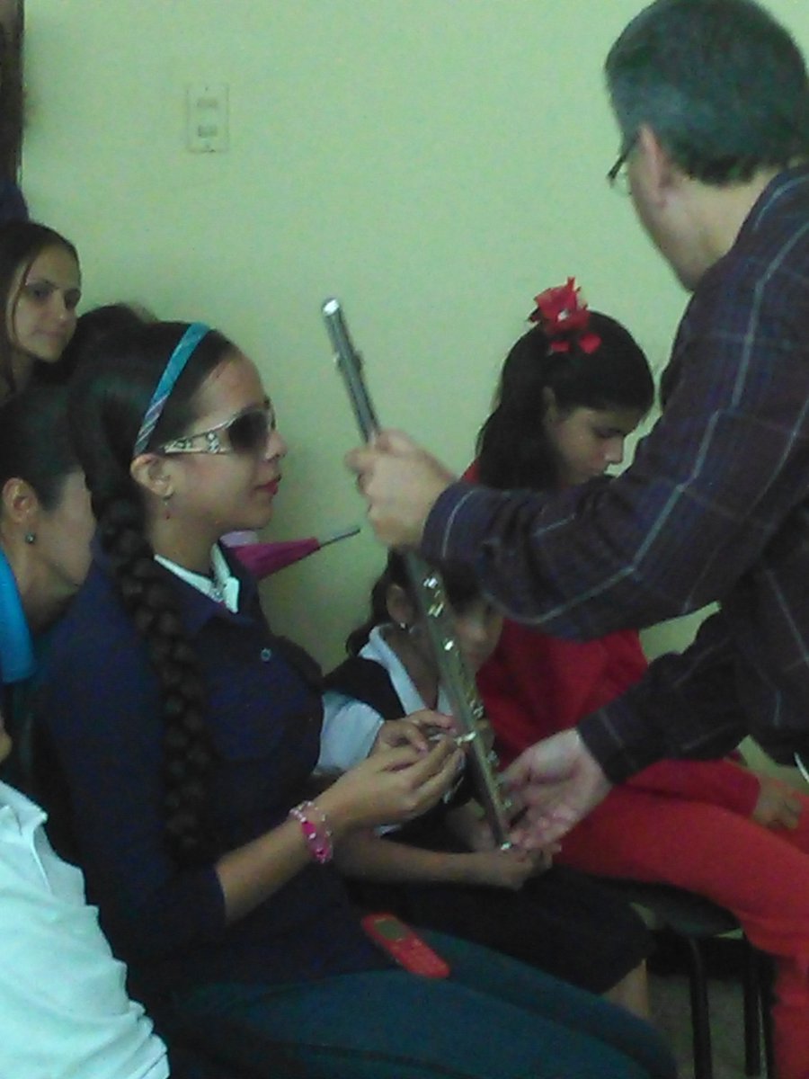 NucleoSanFco's tweet photo. Muestra pedogagico-musical I.I.E Joaquín Goecke @NucleoSanFco @elsistema @elsistemazulia_ @MendezLeo06 #SemanaDelMusico https://t.co/EYaKyZ1PGd